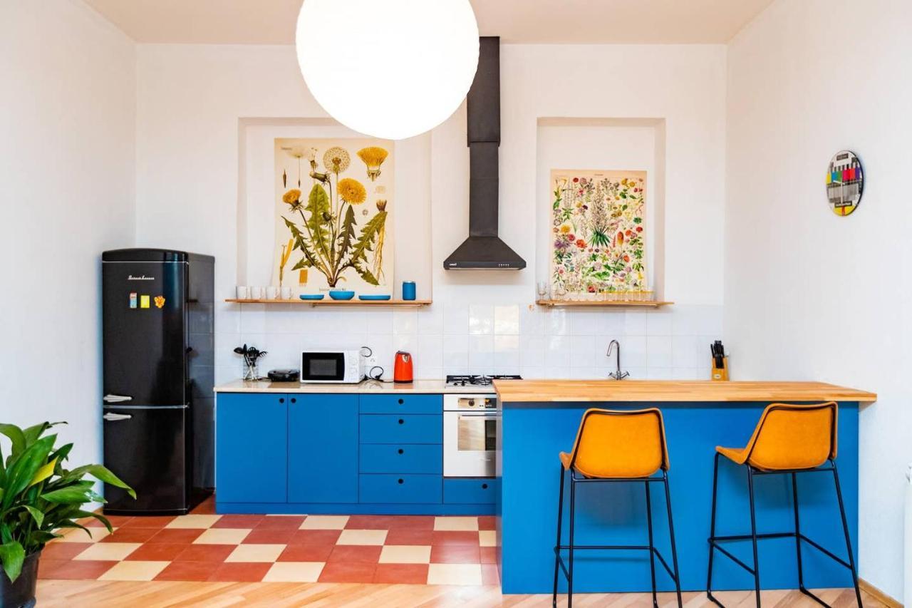 Charming 2Br Near Rooms Hotel - By Wehost Apartment