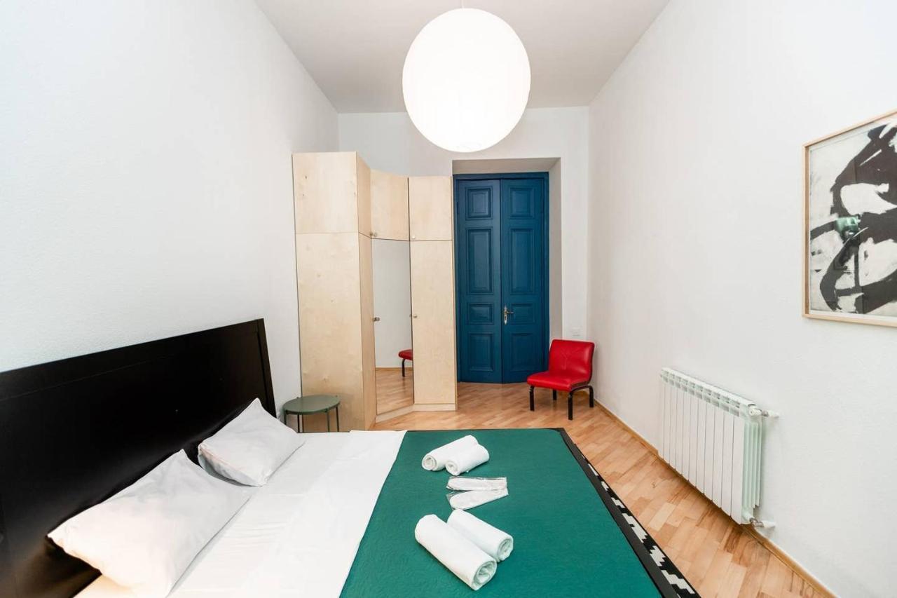 Charming 2Br Near Rooms Hotel - By Wehost Apartment