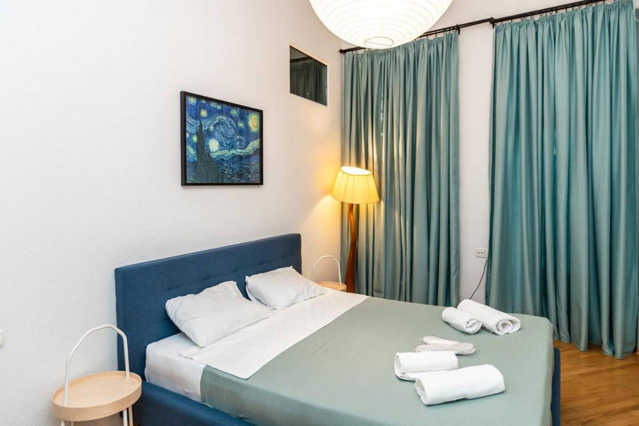 Charming 2Br Near Rooms Hotel - By Wehost Tbilisi