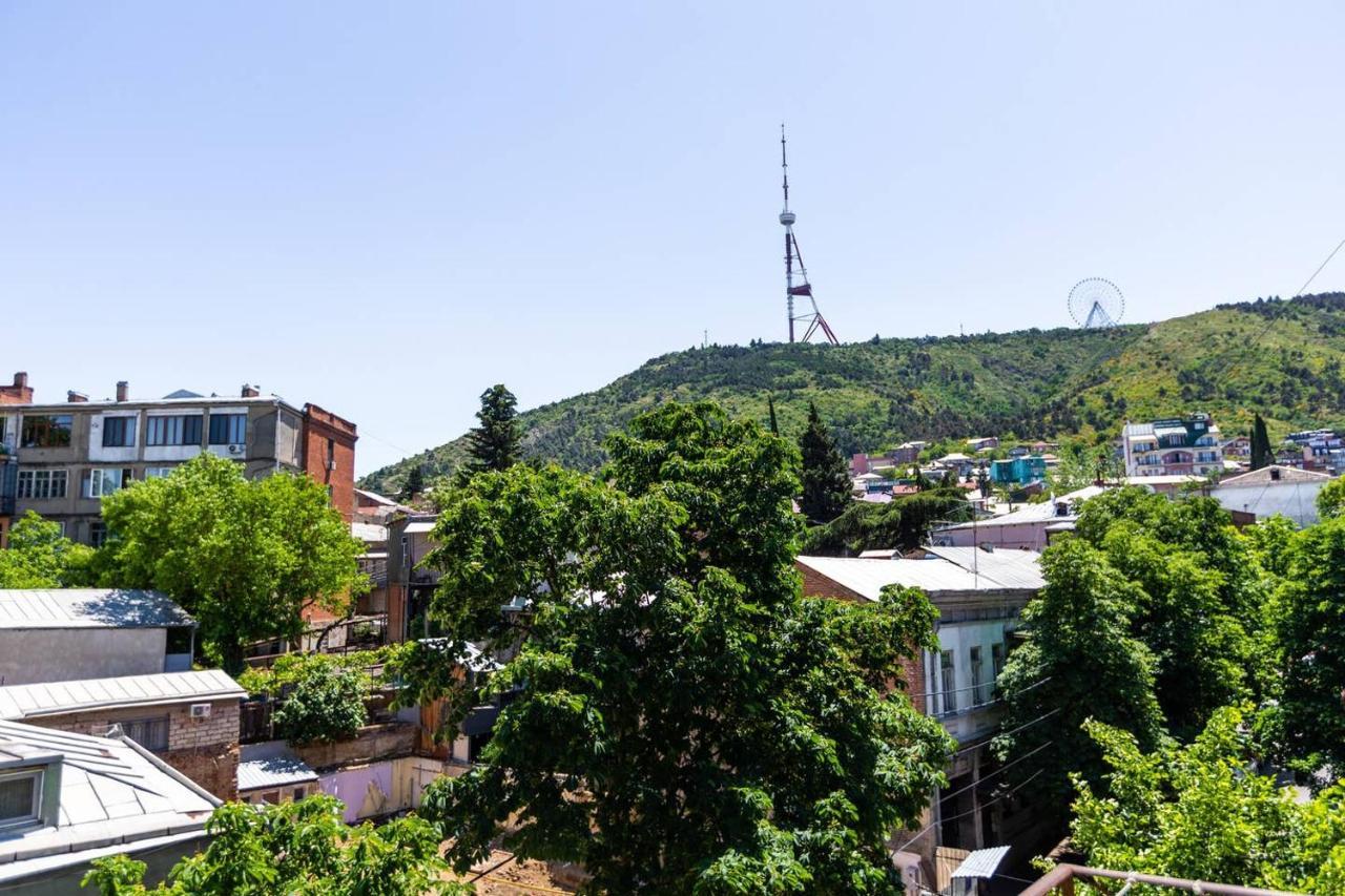 Apartment Charming 2Br Near Rooms Hotel - By Wehost