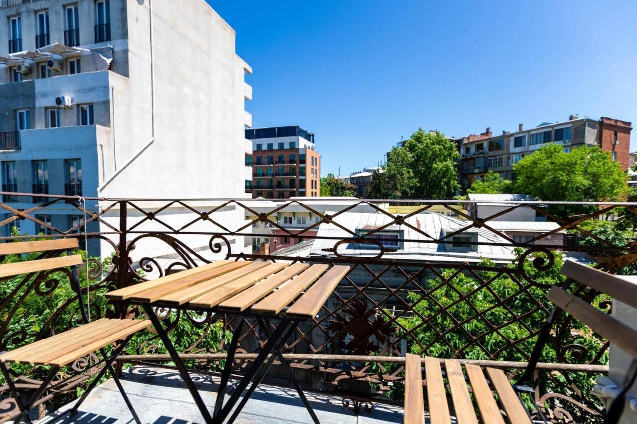 Charming 2Br Near Rooms Hotel - By Wehost