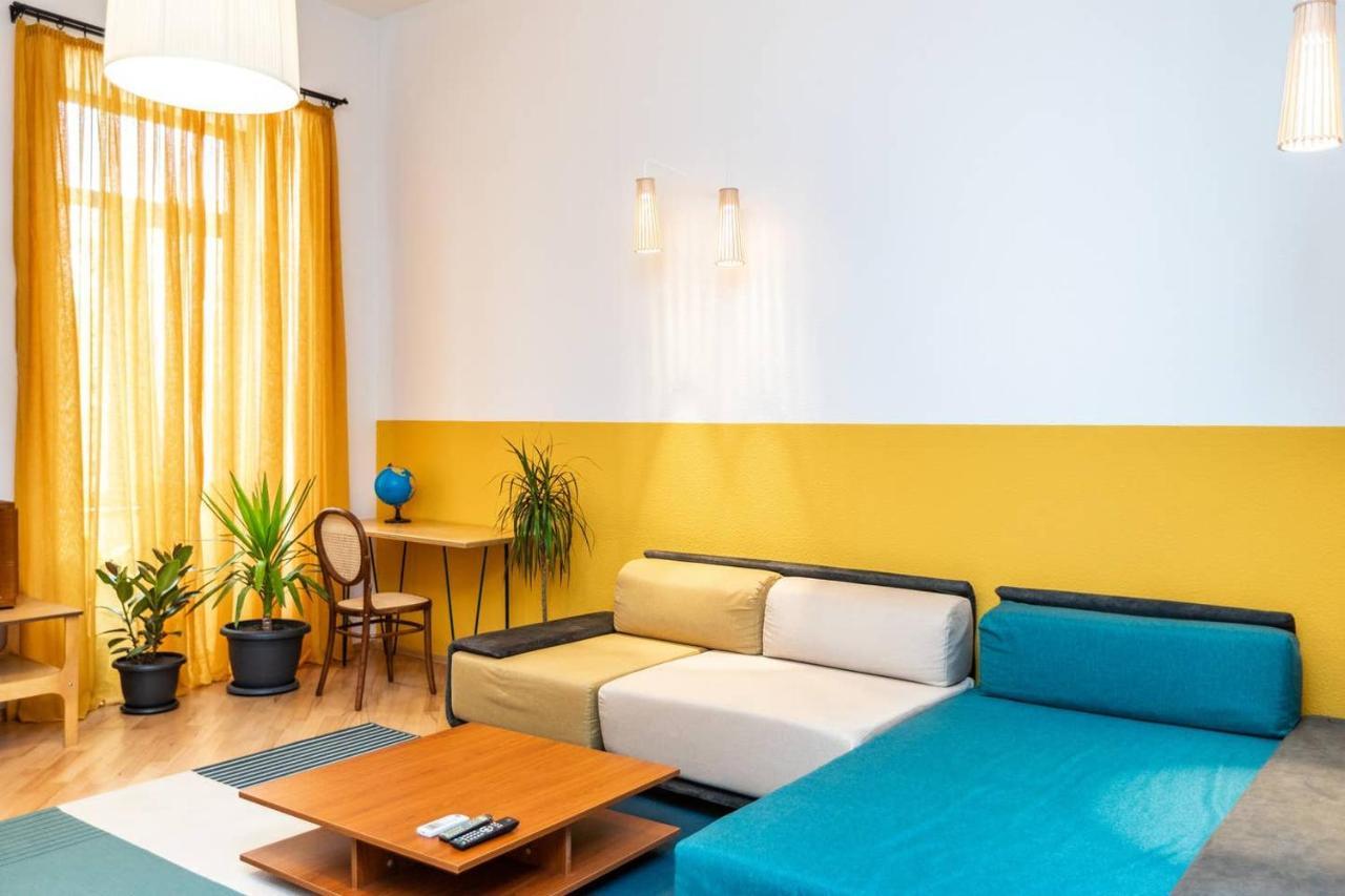 Charming 2Br Near Rooms Hotel - By Wehost Tbilisi