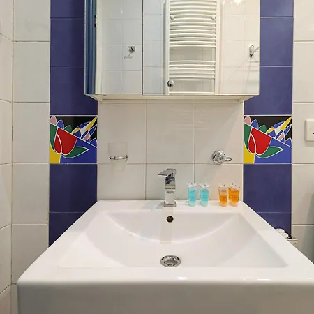 Charming 2Br Near Rooms Hotel - By Wehost Tbilisi Exterior photo