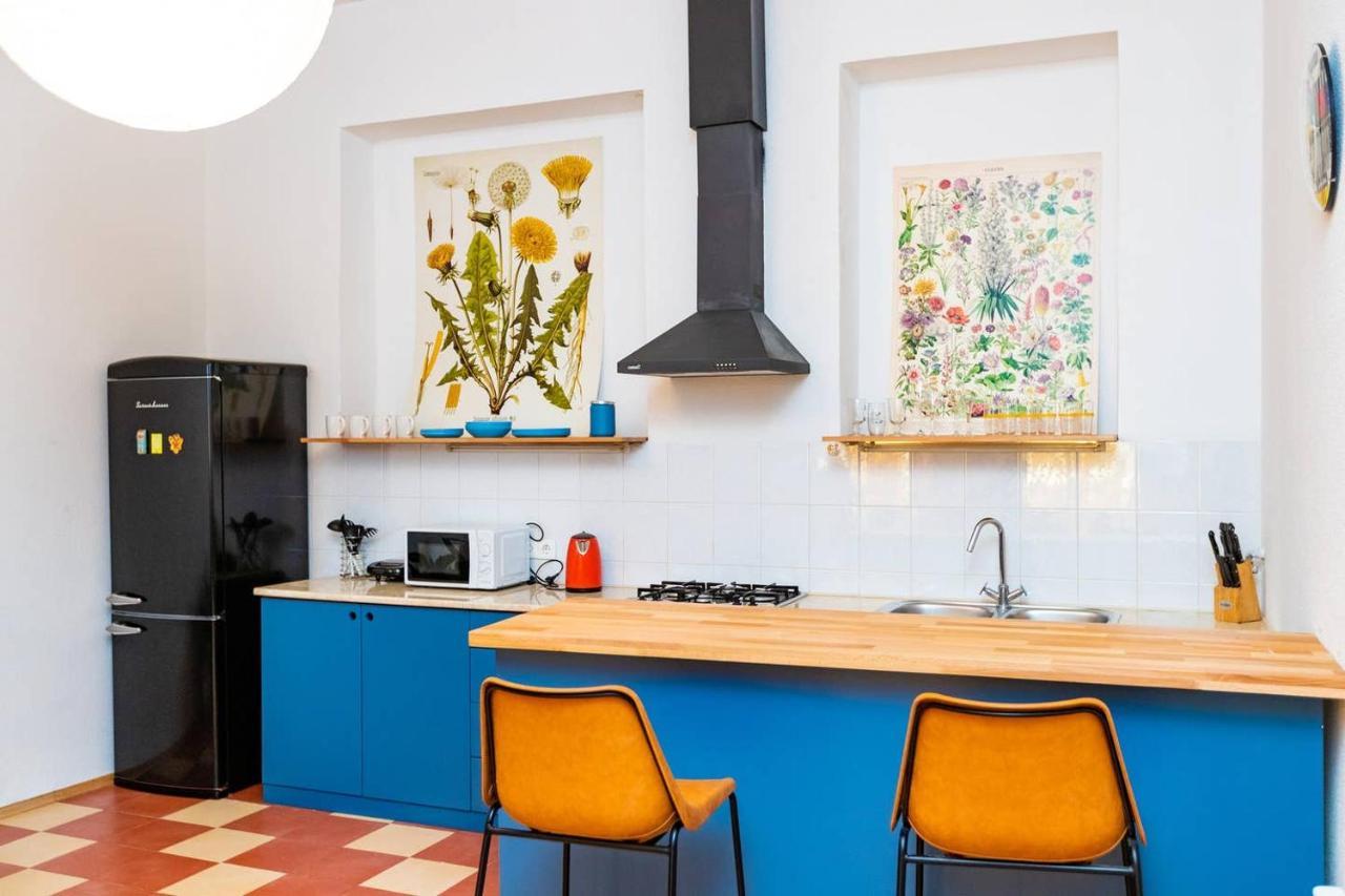 Апартаменты Wehost Near RoomShotel * Тбилиси