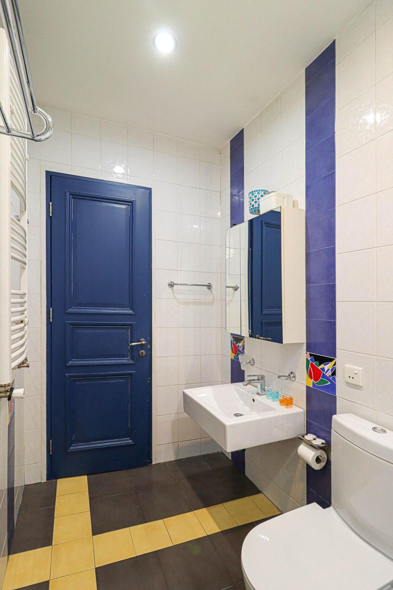 Апартаменты Wehost Near RoomShotel Апартаменты Тбилиси