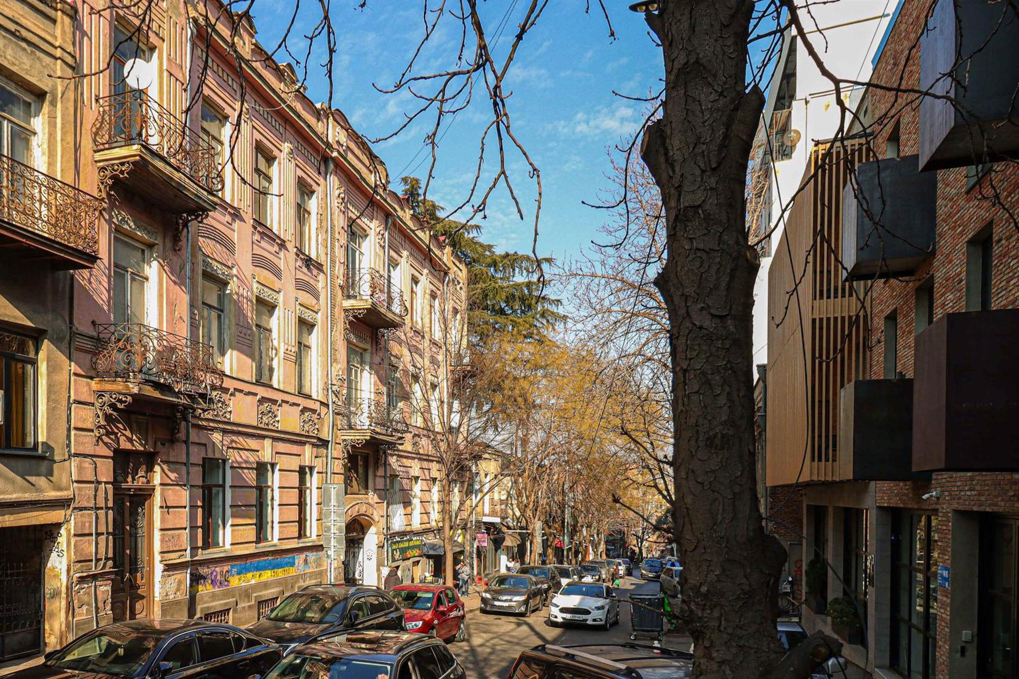 Апартаменты Апартаменты Wehost Near RoomShotel Тбилиси