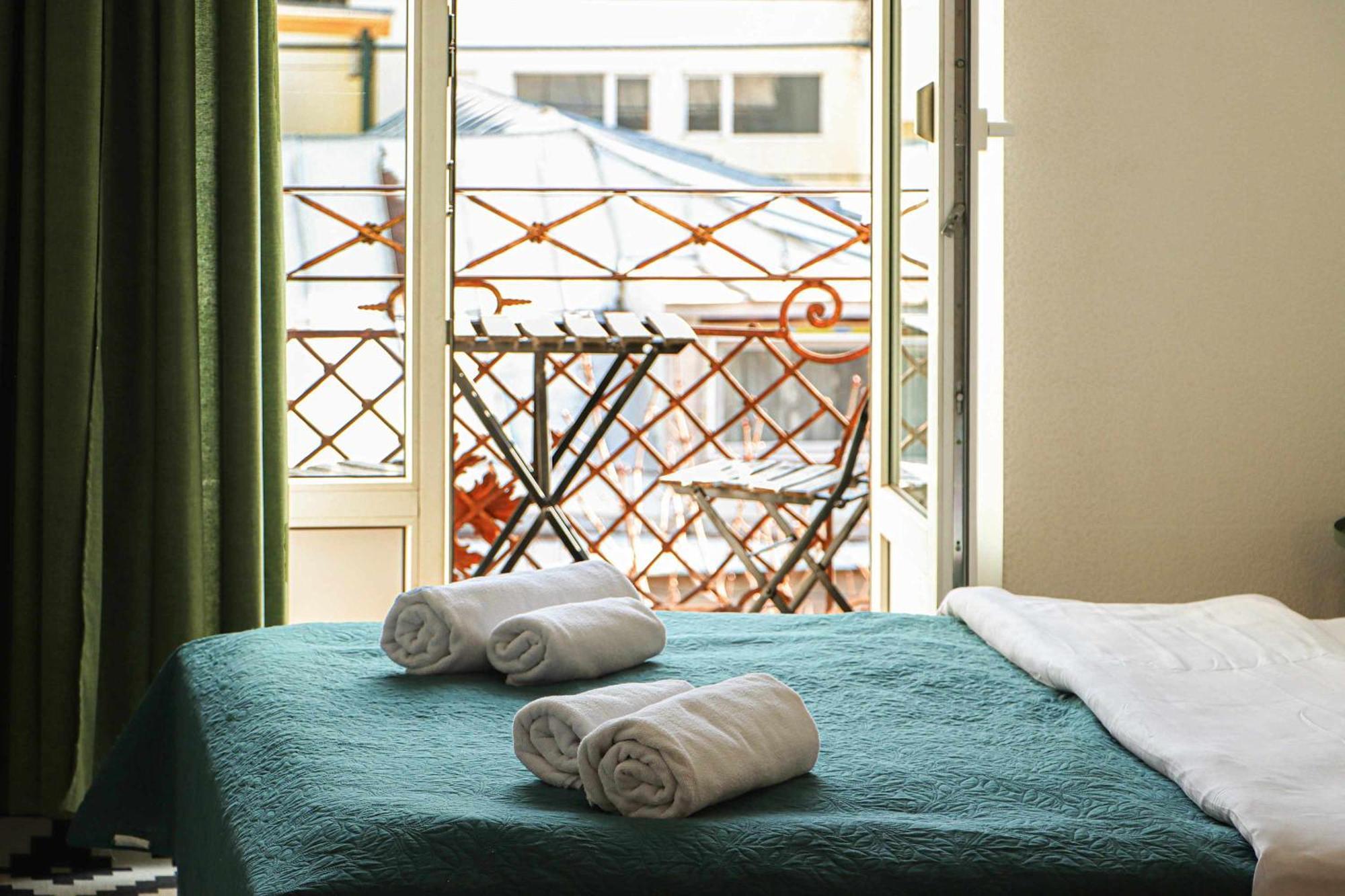 Апартаменты Wehost Near RoomShotel