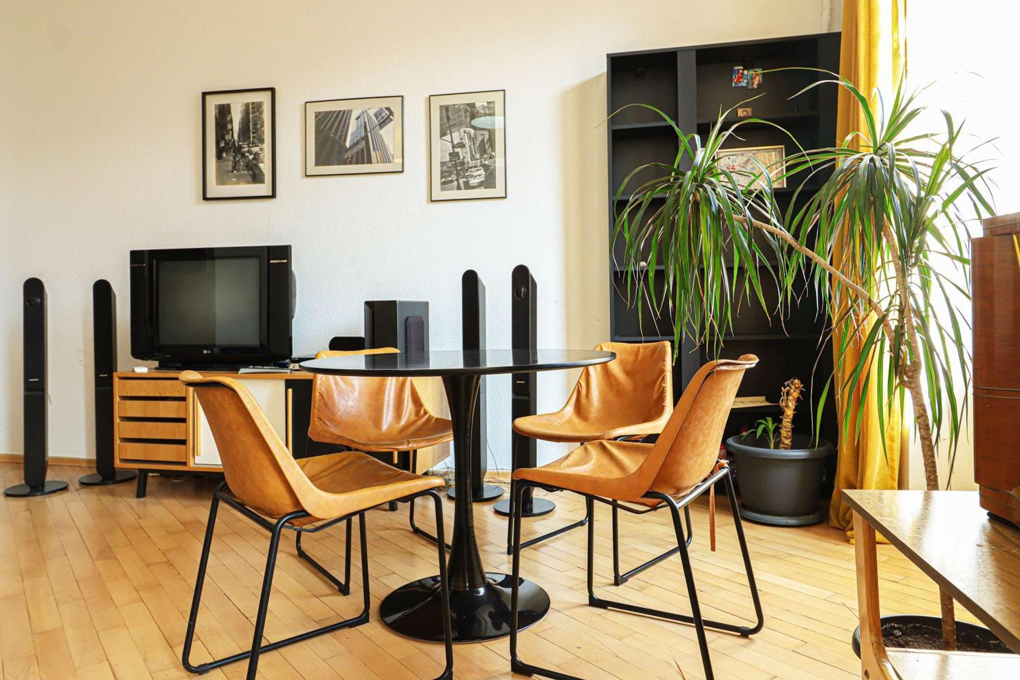 Апартаменты Апартаменты Wehost Near RoomShotel *